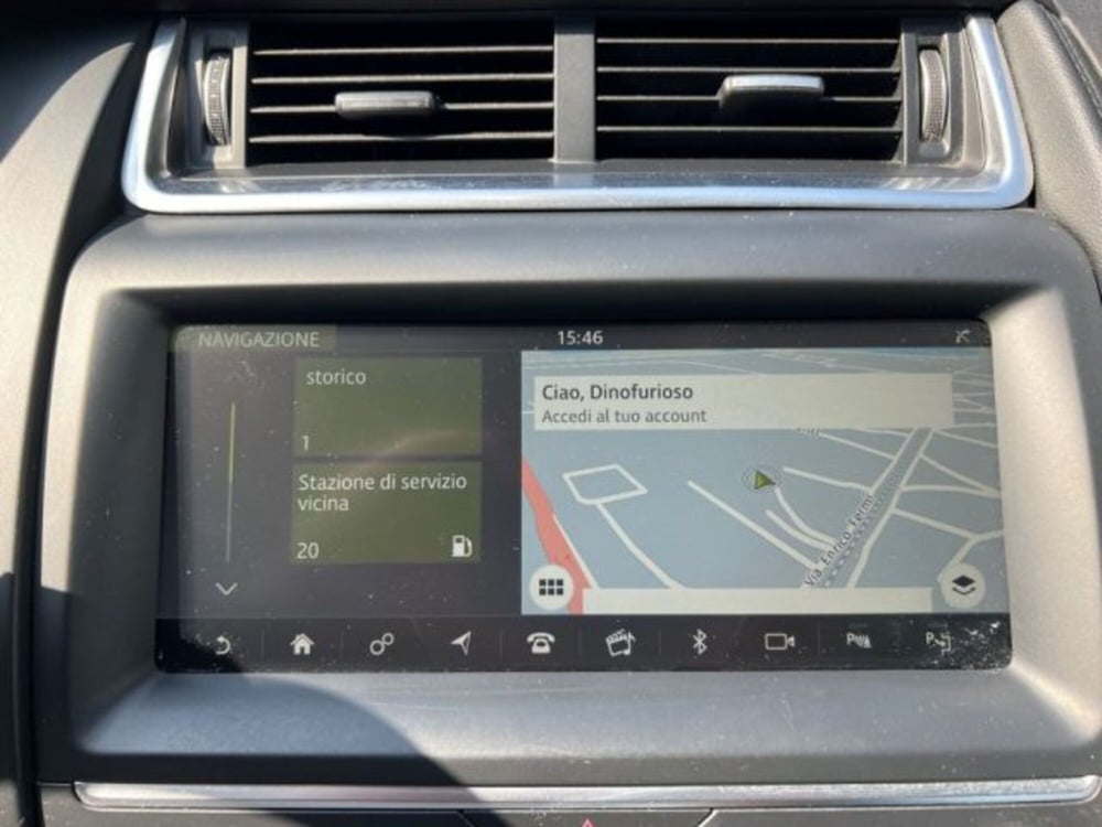 Jaguar E-Pace usata a Lecce (17)