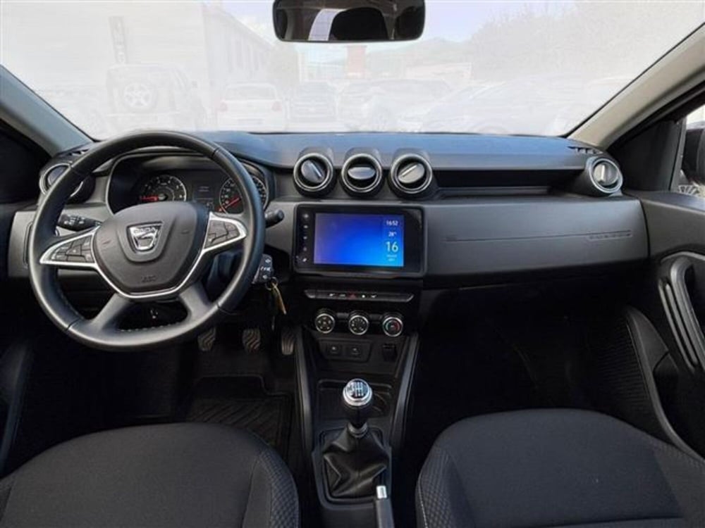 Dacia Duster usata a Livorno (10)