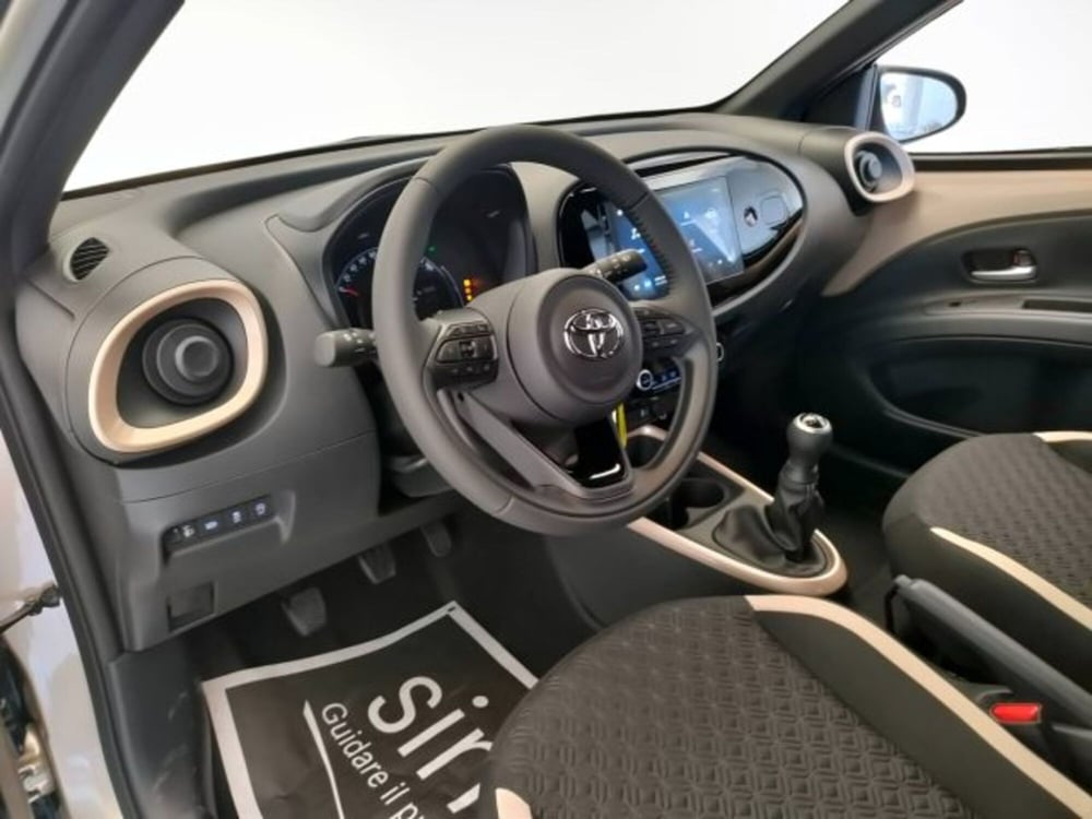 Toyota Aygo X nuova a Teramo (14)