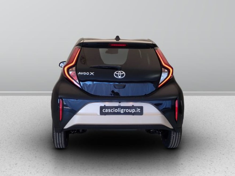Toyota Aygo X nuova a Teramo (4)