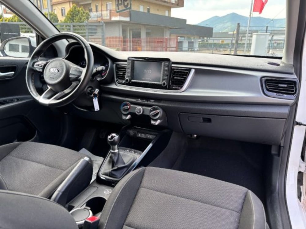 Kia Rio usata a Latina (9)