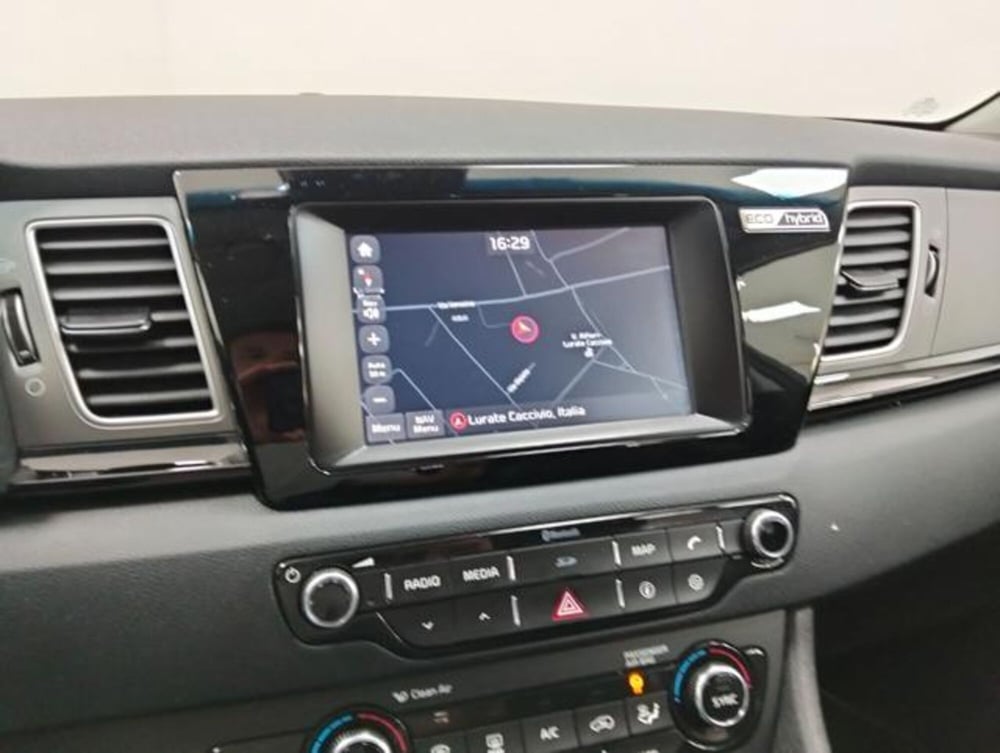 Kia Niro usata a Como (14)