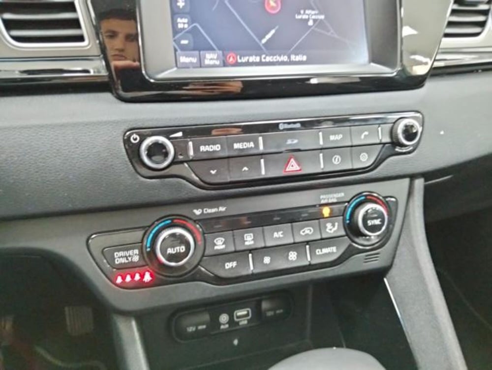 Kia Niro usata a Como (16)
