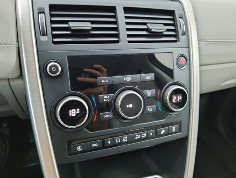 Land Rover Discovery Sport usata a Como (16)