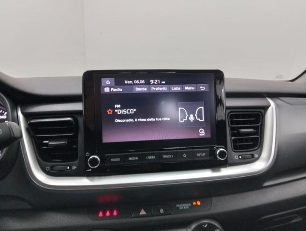 Kia Stonic usata a Como (13)