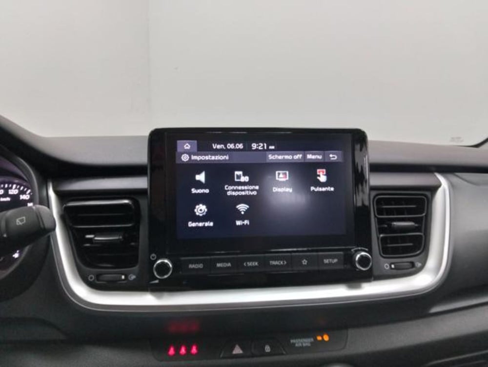 Kia Stonic usata a Como (15)