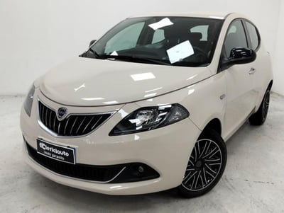 Lancia Ypsilon 1.0 FireFly 5 porte S&amp;S Hybrid Ecochic Gold del 2021 usata a Lurate Caccivio