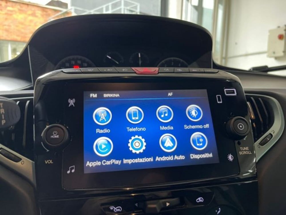 Lancia Ypsilon usata a Torino (4)