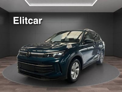 Volkswagen Tiguan 2.0 TDI 150 CV SCR DSG Life del 2024 usata a Magenta