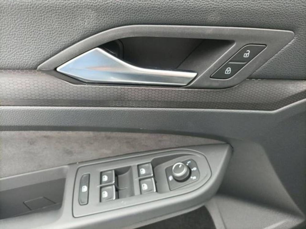 Volkswagen Golf usata a Milano (16)