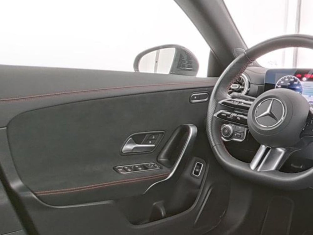 Mercedes-Benz CLA usata a Milano (9)