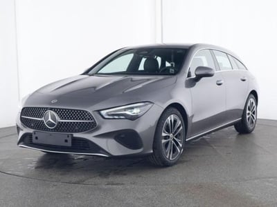 Mercedes-Benz CLA Shooting Brake 180 Progressive Advanced auto del 2024 usata a Magenta