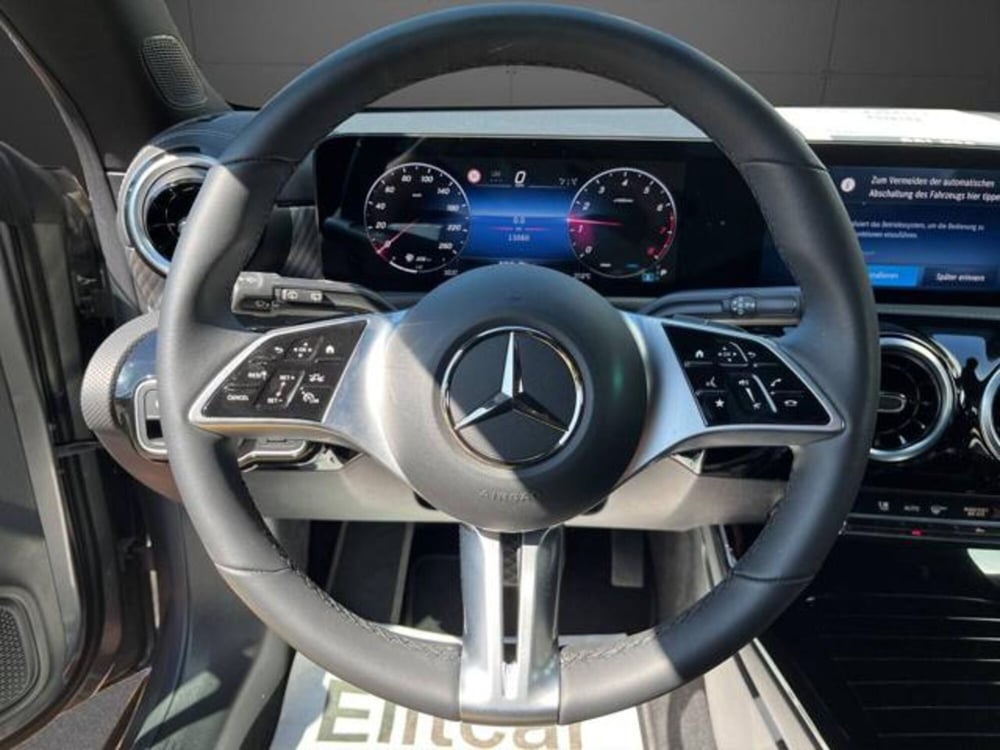 Mercedes-Benz CLA Shooting Brake usata a Milano (15)