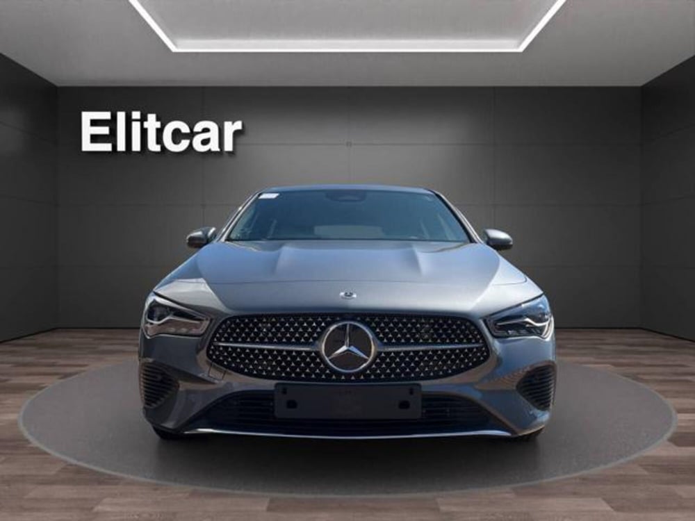 Mercedes-Benz CLA Shooting Brake usata a Milano (9)