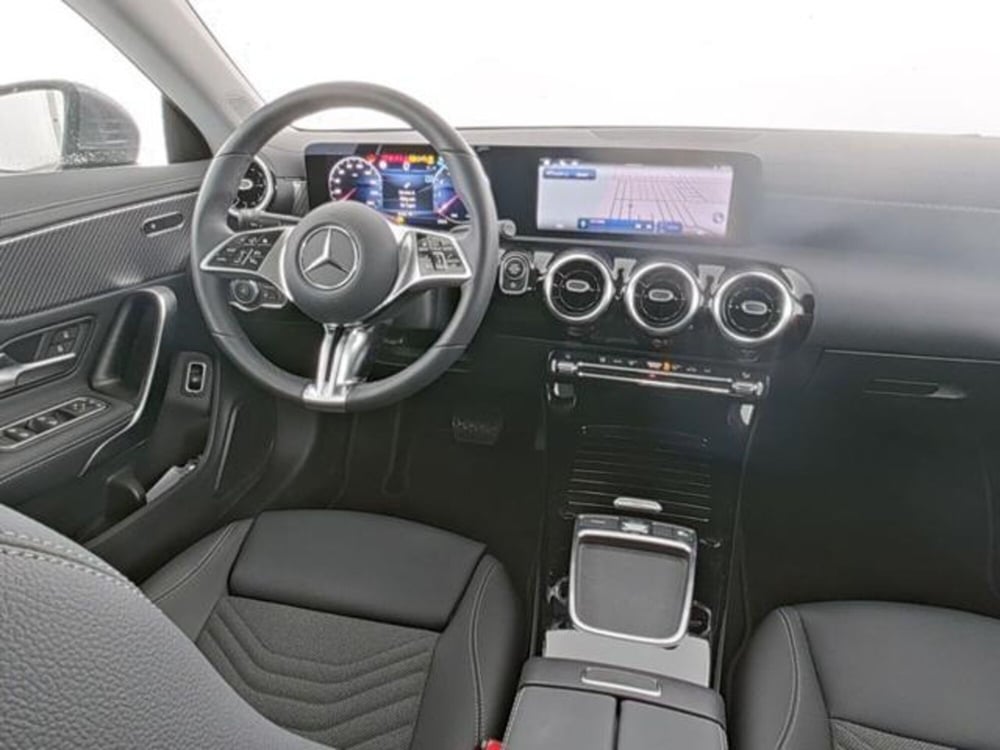 Mercedes-Benz CLA usata a Milano (7)
