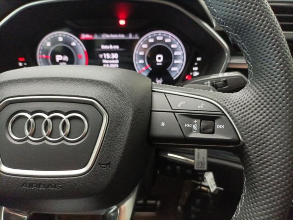 Audi Q3 Sportback nuova a Milano (15)