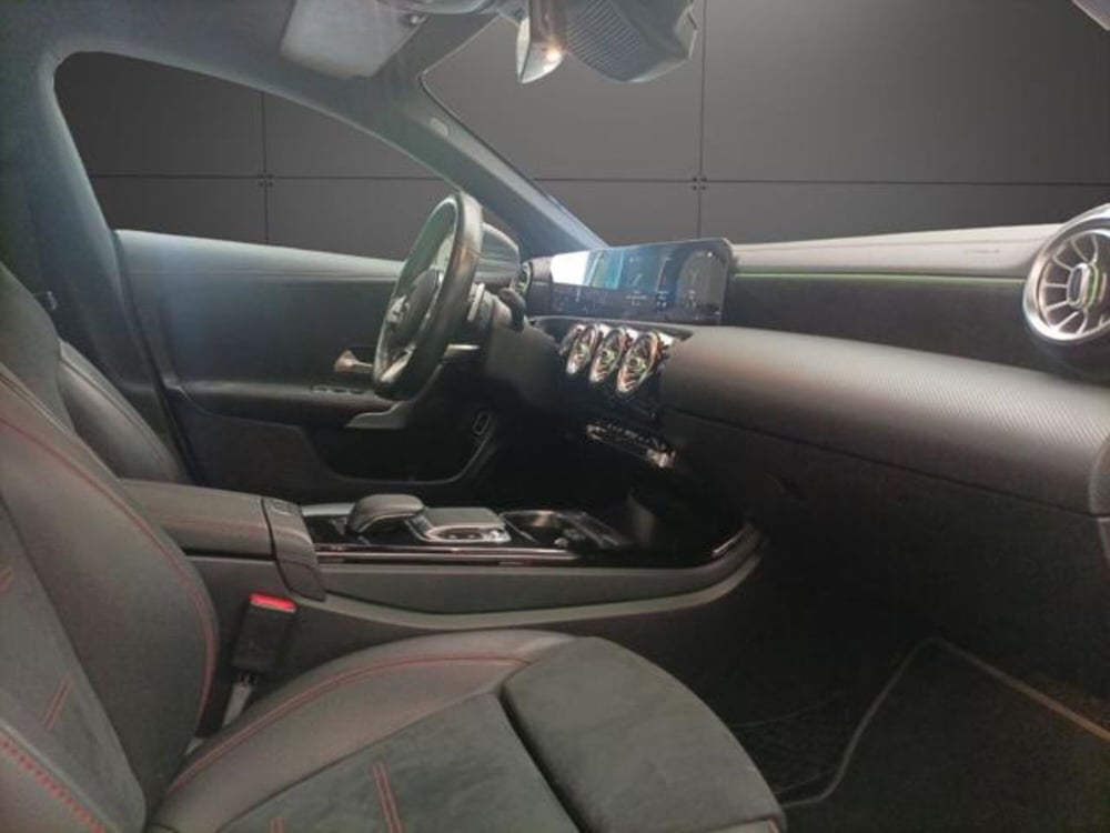 Mercedes-Benz CLA usata a Milano (8)