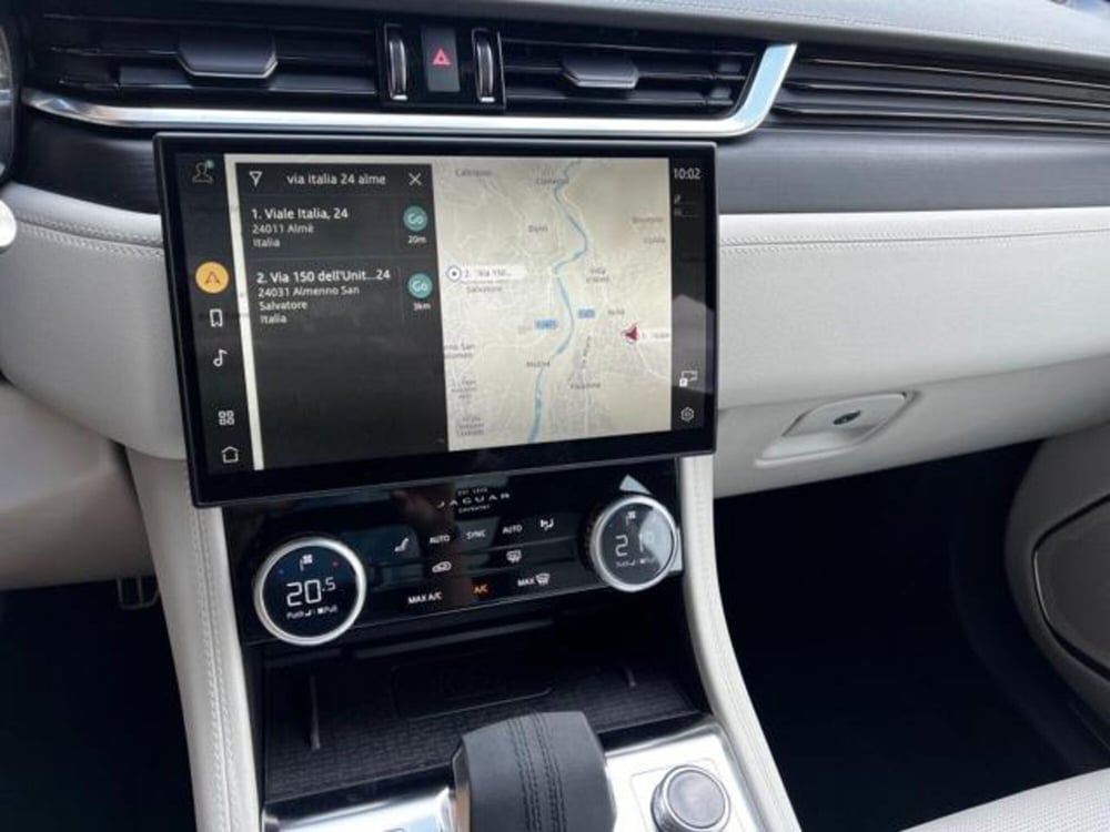 Jaguar F-Pace usata a Bergamo (12)