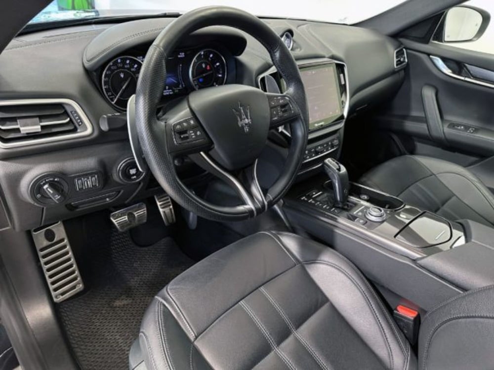 Maserati Ghibli usata a Modena (6)
