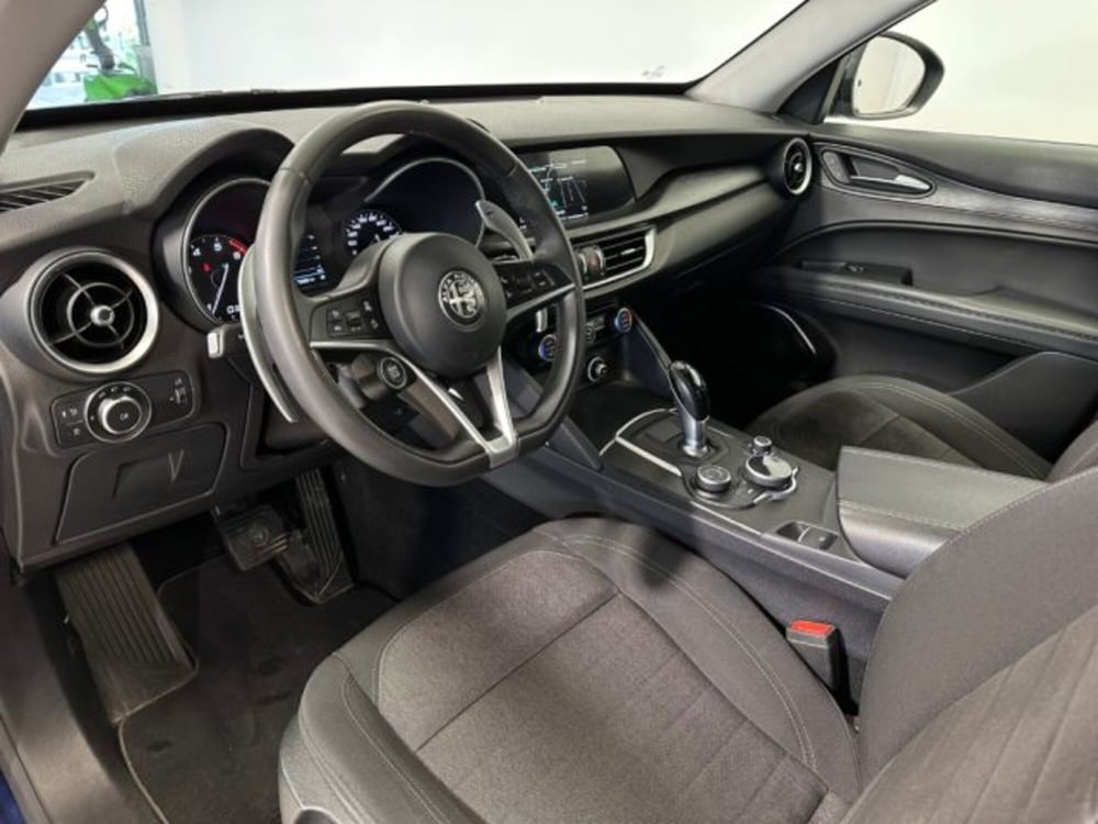 Alfa Romeo Stelvio usata a Modena (6)