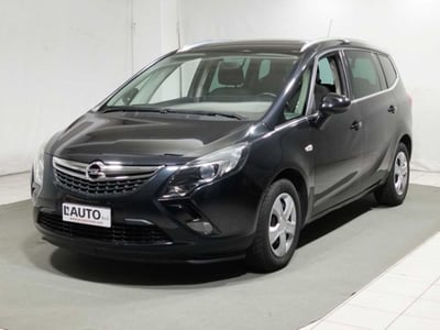 Opel Zafira Tourer 2.0 CDTi 130CV Elective del 2012 usata a Caspoggio