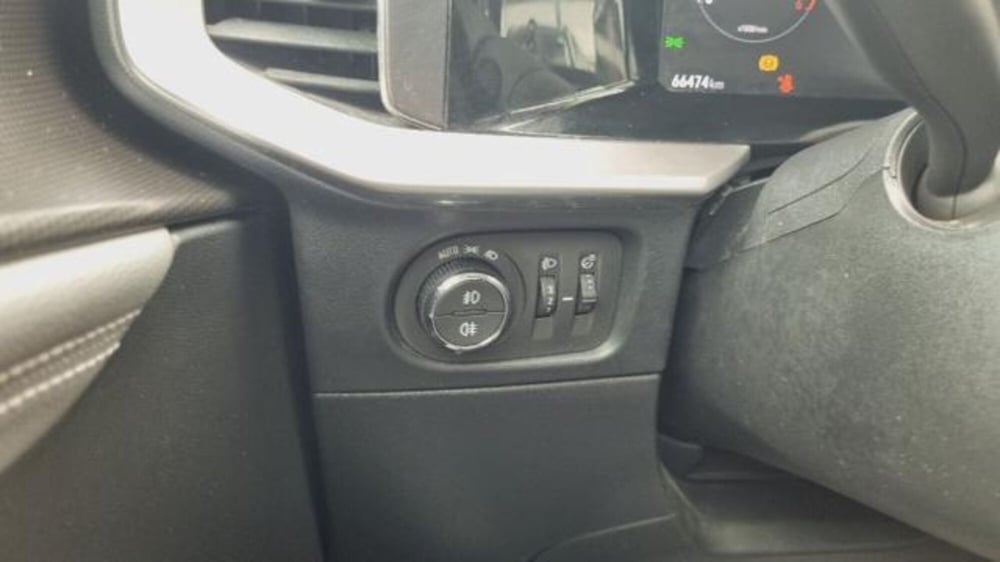Opel Mokka usata a Savona (9)