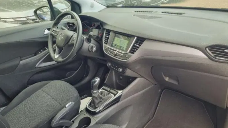 Opel Crossland usata a Savona (15)