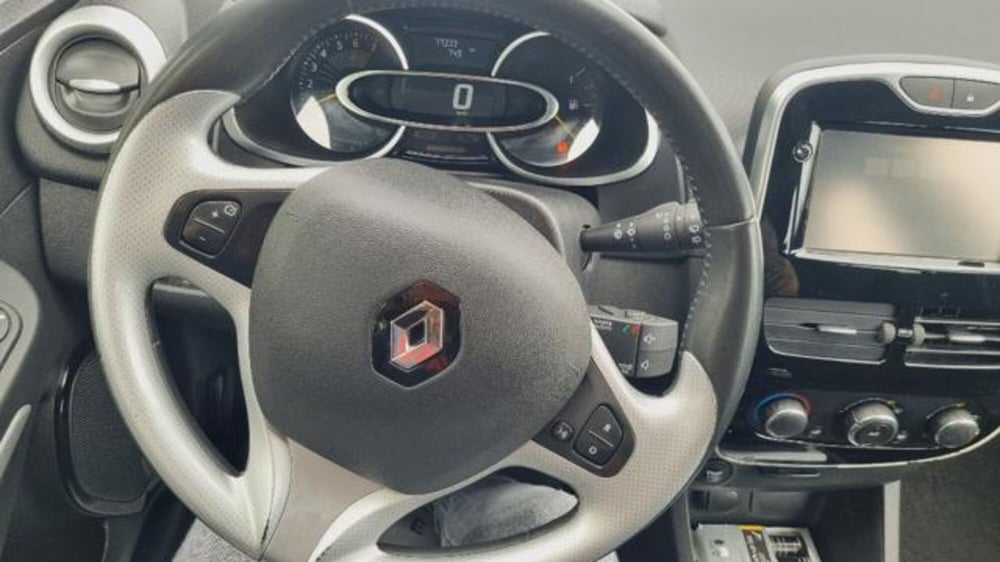 Renault Clio usata a Savona (8)