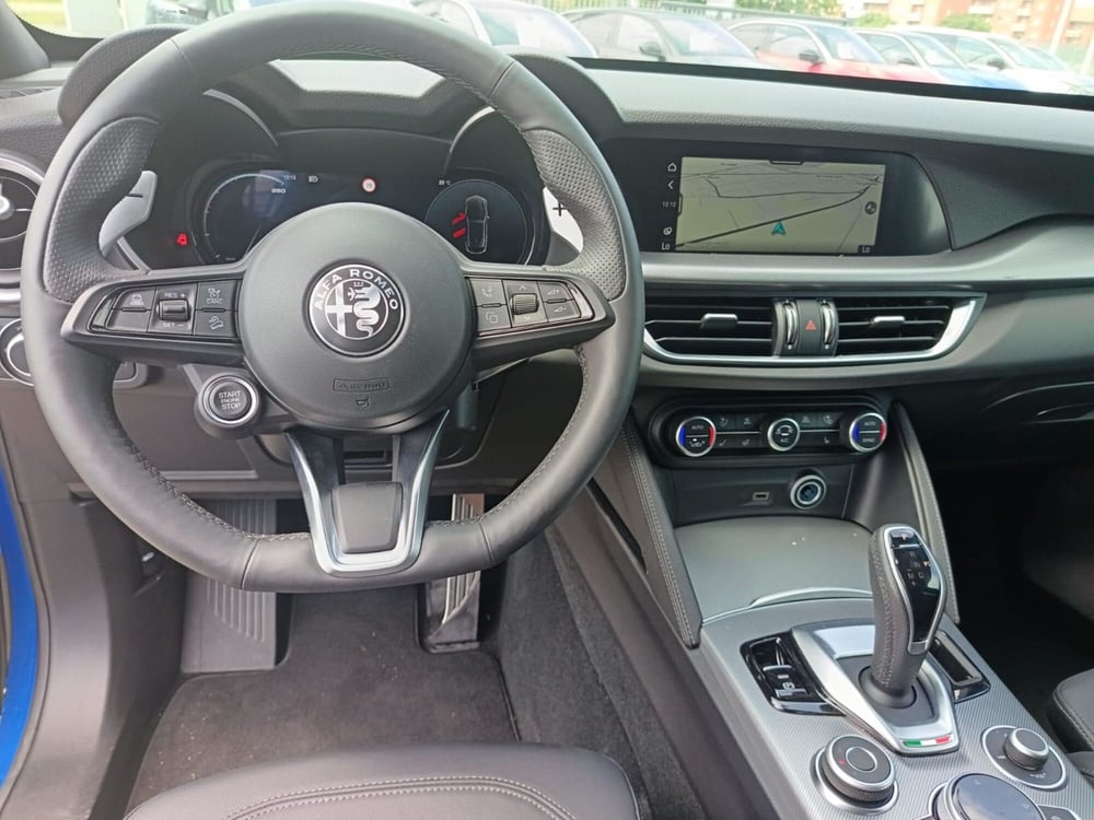 Alfa Romeo Stelvio usata a Alessandria (18)