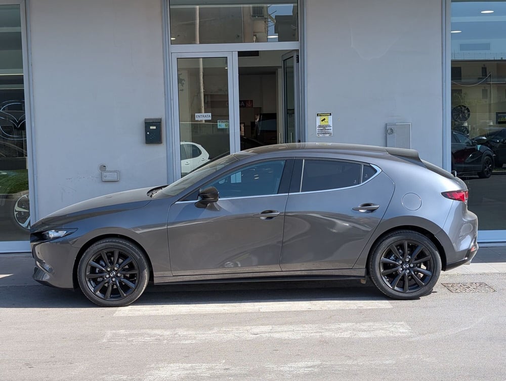 Mazda Mazda3 Hatchback nuova a Napoli (2)