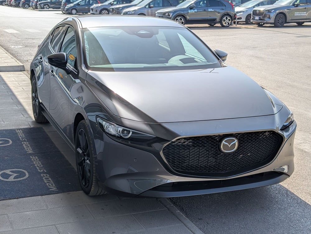 Mazda Mazda3 Hatchback nuova a Napoli (4)