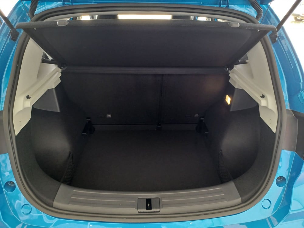 Mg ZS nuova a Asti (10)