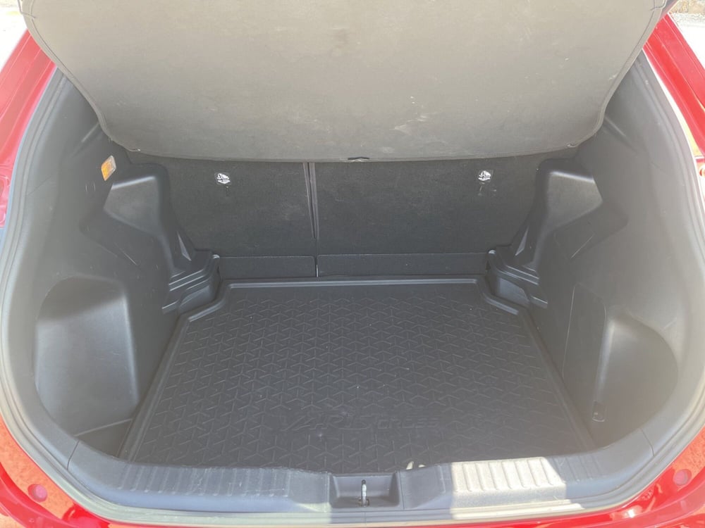 Toyota Yaris Cross usata a Ragusa (7)