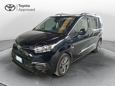 Toyota Proace City Verso City Verso 1.5D 130 CV S&amp;S Short Luxury del 2022 usata a Cremona