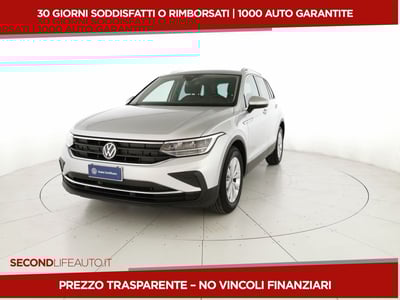 Volkswagen Tiguan 1.5 TSI ACT Life del 2021 usata a Lanciano