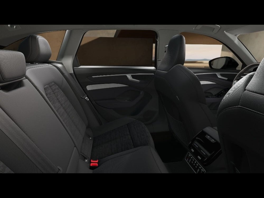 Audi A6 Avant e-Tron nuova a Livorno (10)