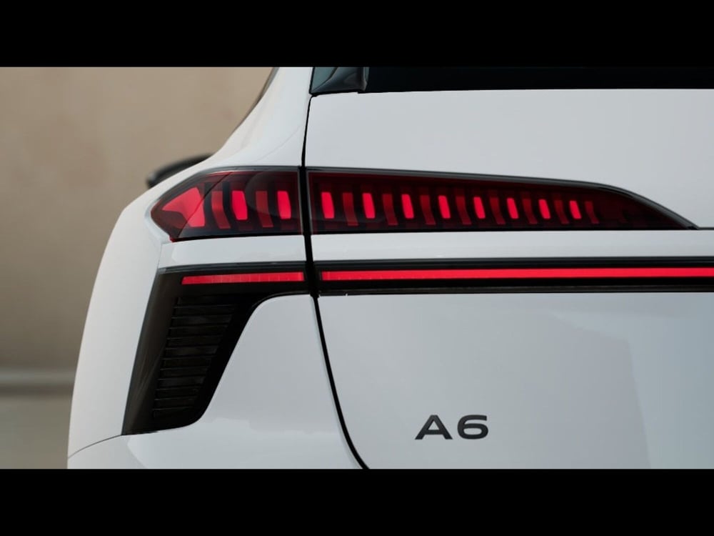 Audi A6 Avant e-Tron nuova a Livorno (7)
