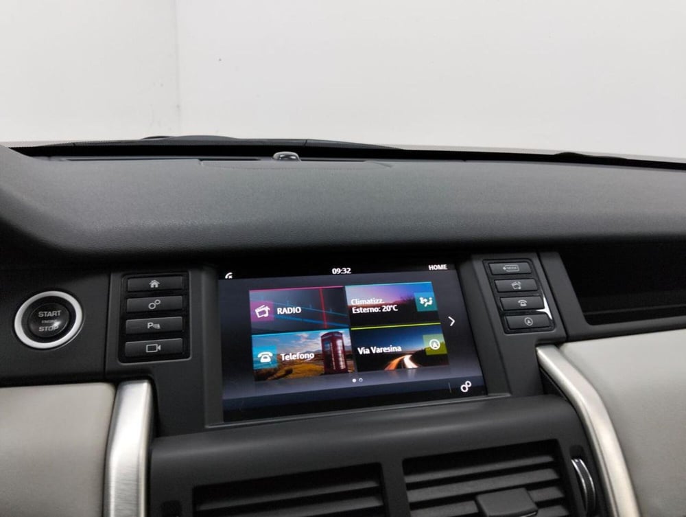 Land Rover Discovery Sport usata a Como (14)