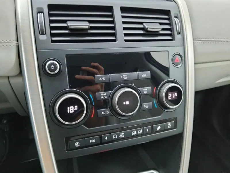 Land Rover Discovery Sport usata a Como (16)