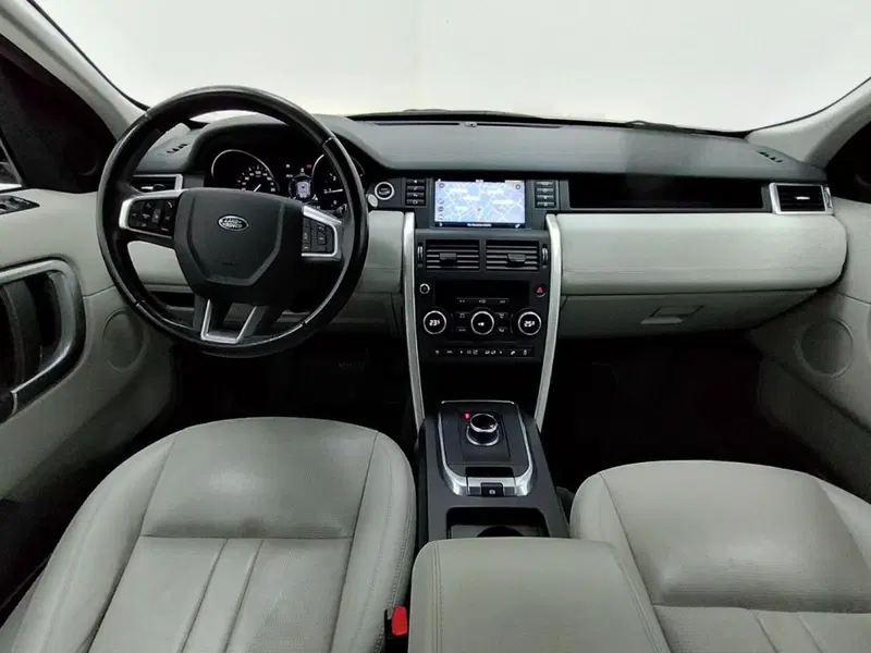 Land Rover Discovery Sport usata a Como (4)