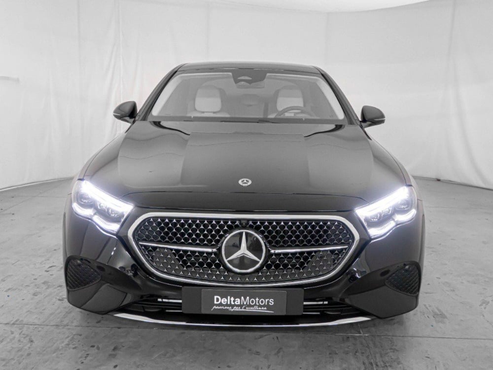 Mercedes-Benz Classe E nuova a Macerata (2)