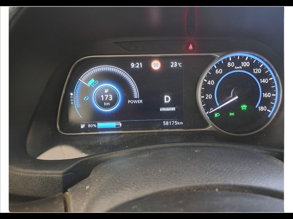 Nissan Leaf usata a Siena (10)
