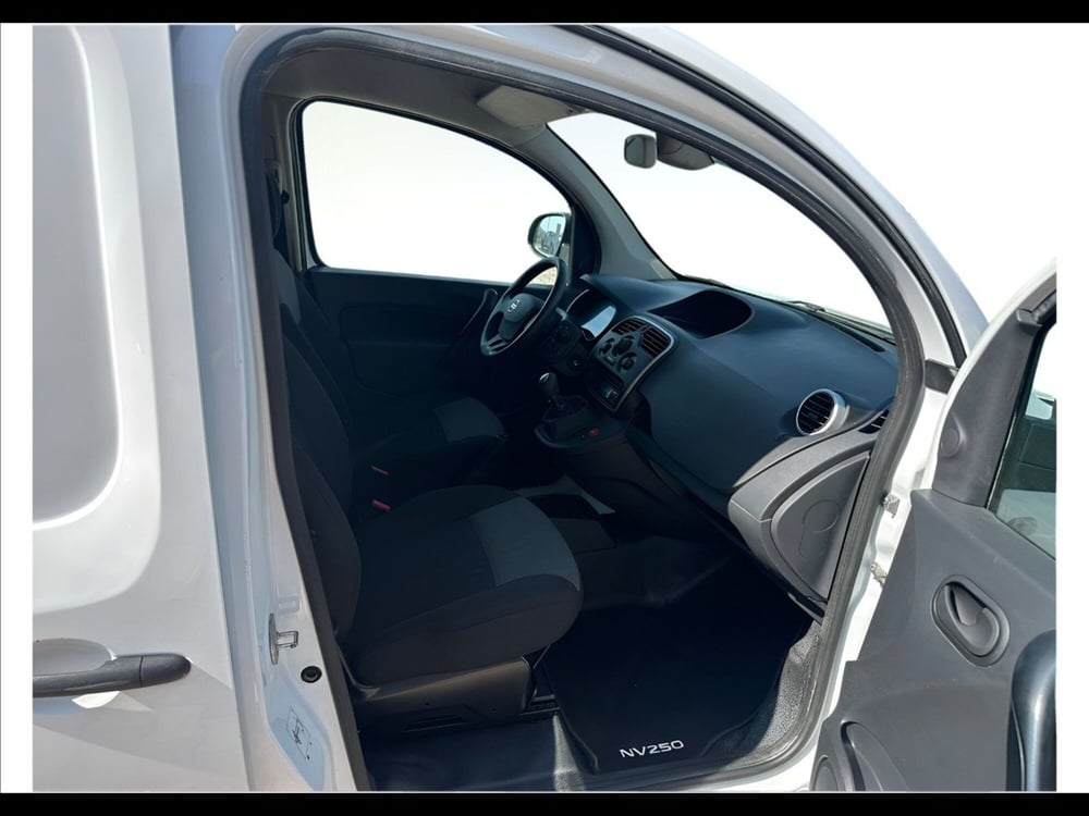 Nissan NV250 usata a Siena (7)