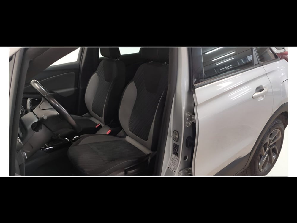 Opel Crossland X usata a Siena (11)