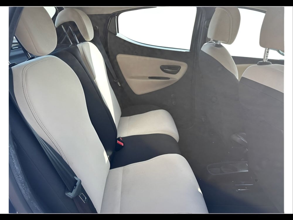 Lancia Ypsilon usata a Siena (8)