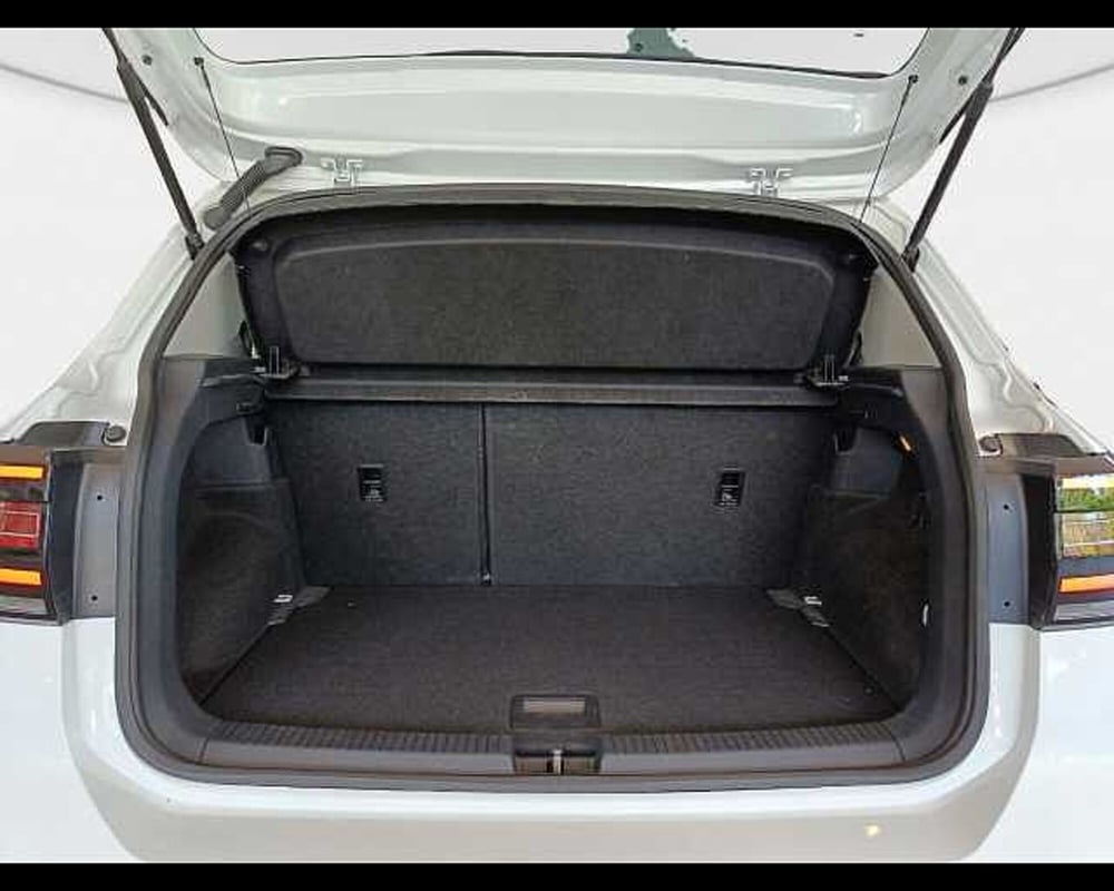 Volkswagen T-Cross usata a Roma (11)