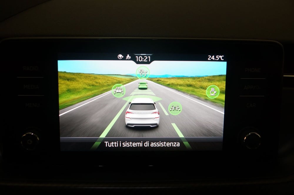 Skoda Kamiq usata a Torino (17)