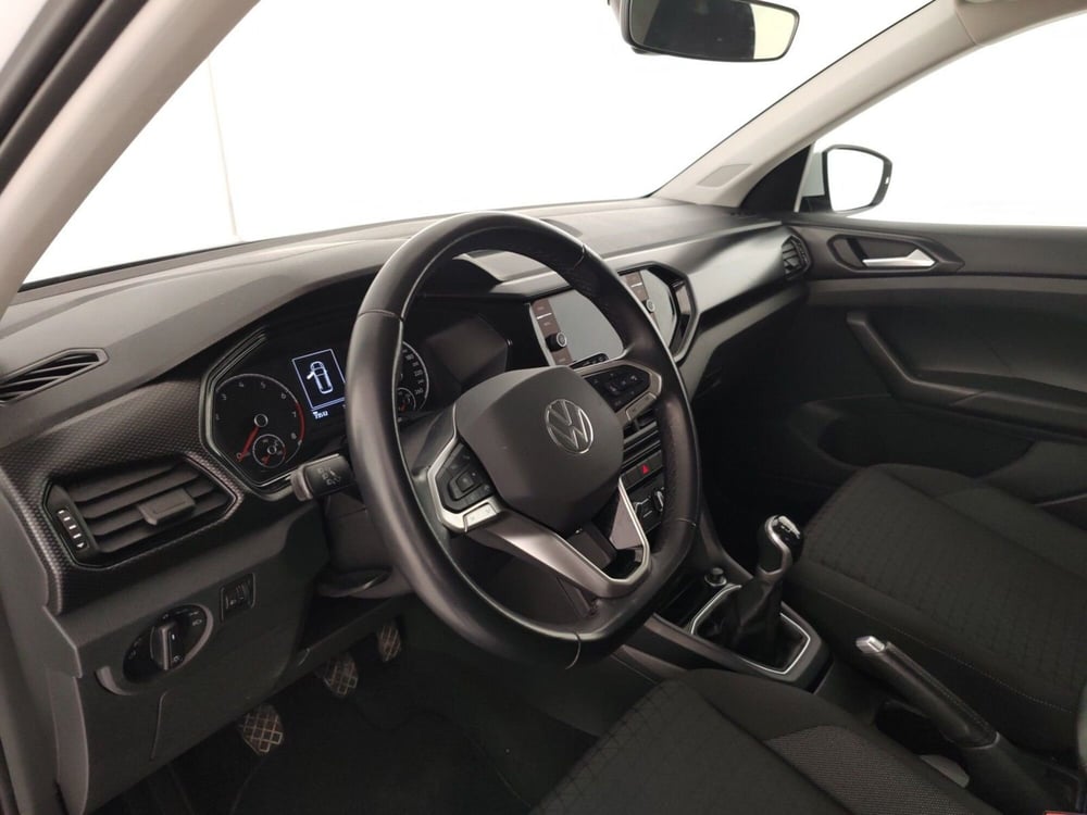 Volkswagen T-Cross usata a Massa-Carrara (8)