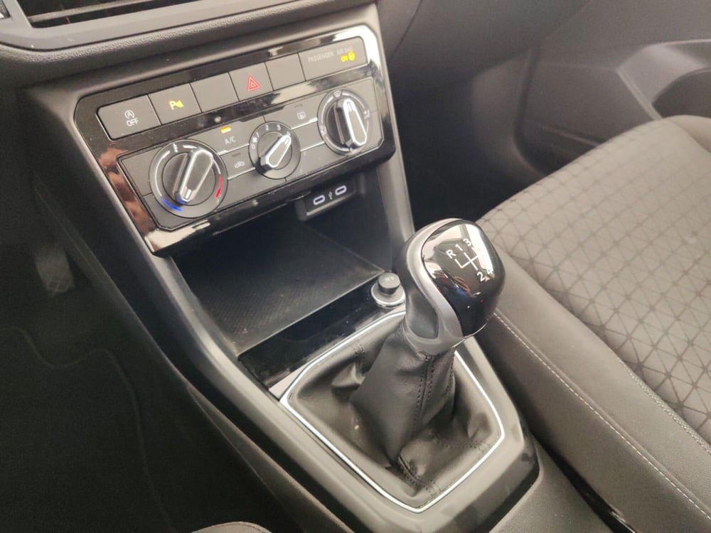 Volkswagen T-Cross usata a Massa-Carrara (11)