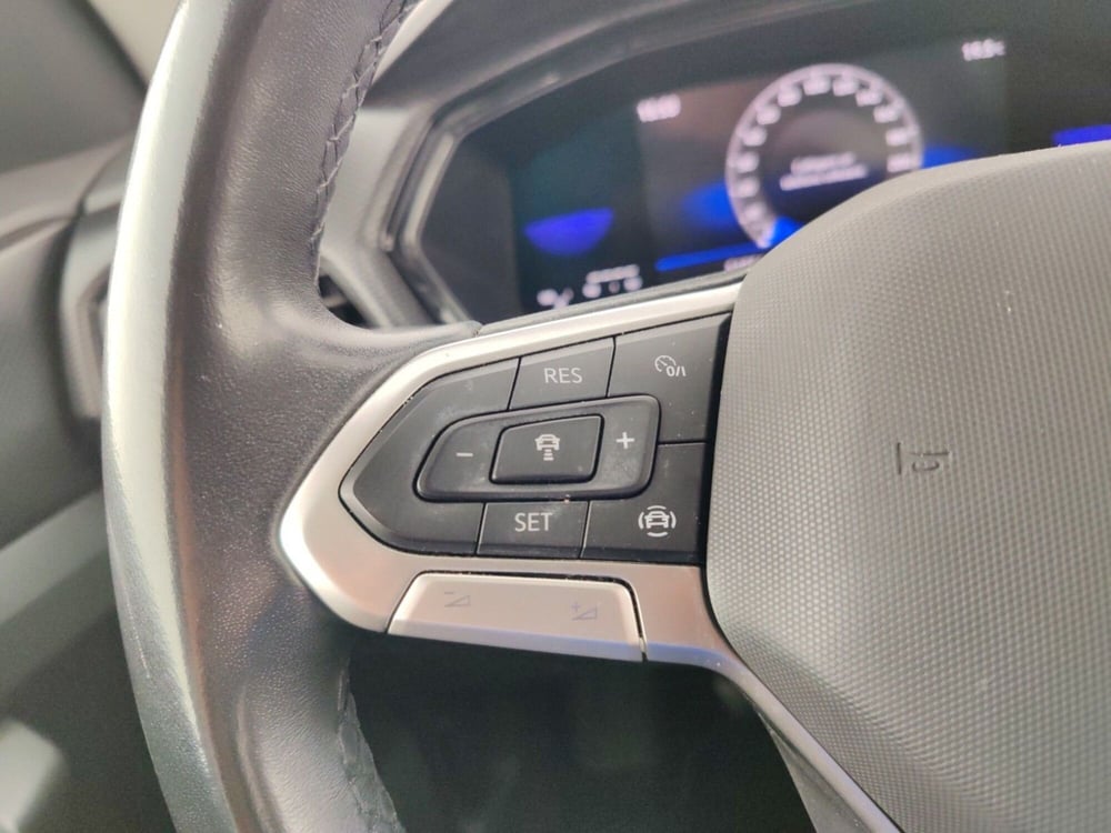 Volkswagen T-Cross usata a Massa-Carrara (14)